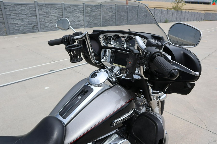 2017 Harley-Davidson Tri Glide Ultra FLHTCUTG