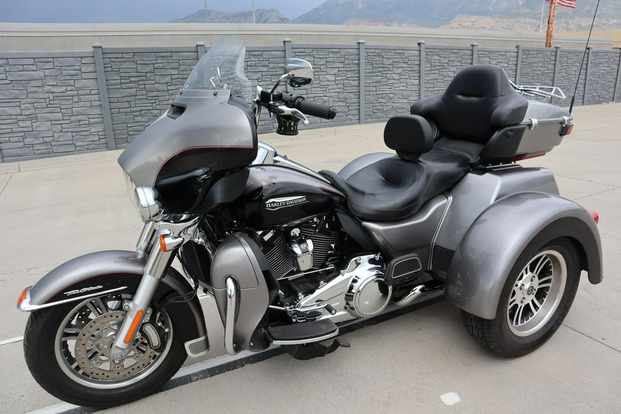 2017 Harley-Davidson Tri Glide Ultra FLHTCUTG