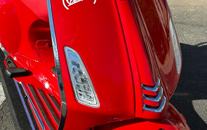 2027 Vespa Primavera 150 Red