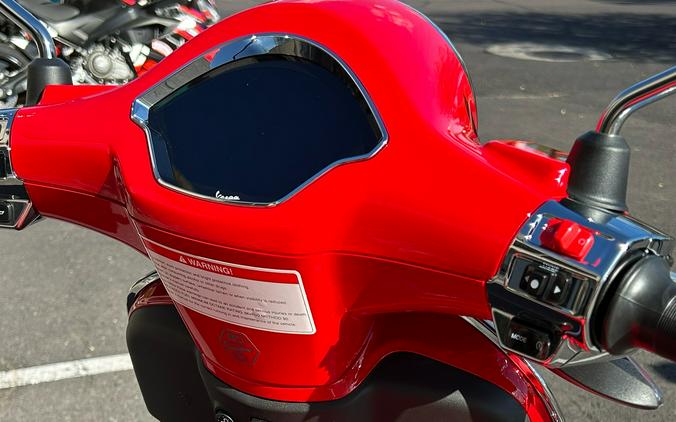 2027 Vespa Primavera 150 Red