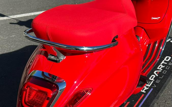 2027 Vespa Primavera 150 Red