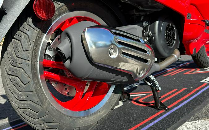 2027 Vespa Primavera 150 Red
