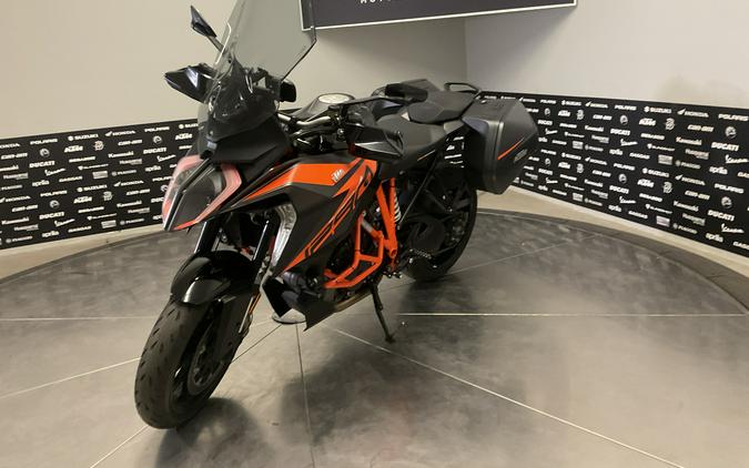 2019 KTM 1290 SUPERDUKE GT - 15969U
