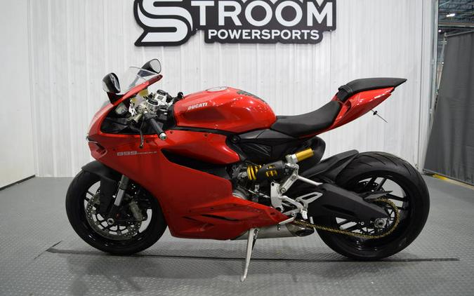 2015 Ducati 899 Panigale Red