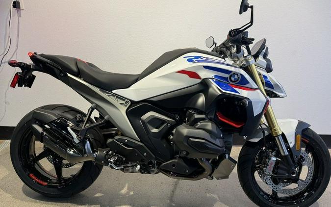2026 BMW R 1300 R Performance