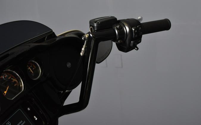 2022 Harley-Davidson Street Glide Special White Sand Pearl - Black Finish FLHXS