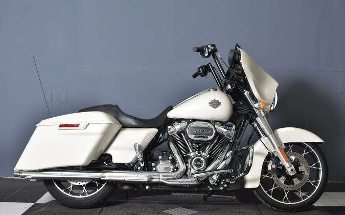 2022 Harley-Davidson Street Glide Special White Sand Pearl - Black Finish FLHXS