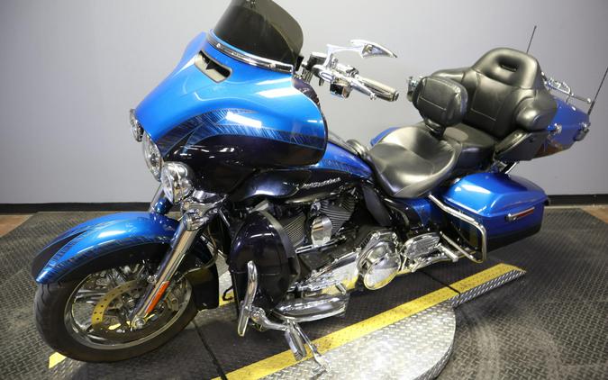 2014 Harley-Davidson CVO Electra Glide Ultra Limited Jupiter Blue and Wicket Sapphire with Dragon