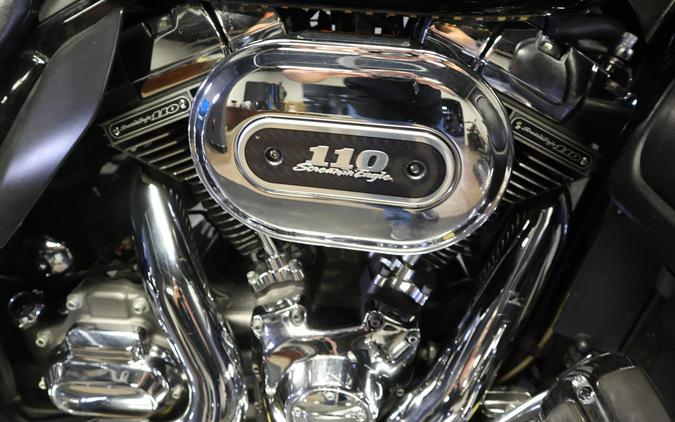 2014 Harley-Davidson CVO Electra Glide Ultra Limited Jupiter Blue and Wicket Sapphire with Dragon