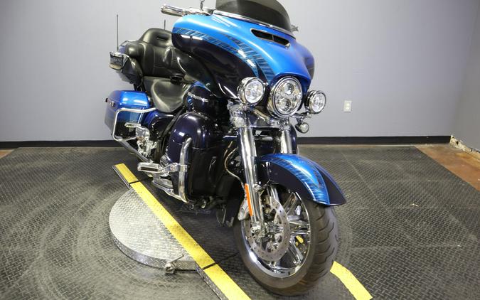 2014 Harley-Davidson CVO Electra Glide Ultra Limited Jupiter Blue and Wicket Sapphire with Dragon
