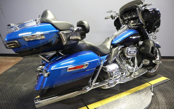 2014 Harley-Davidson CVO Electra Glide Ultra Limited Jupiter Blue and Wicket Sapphire with Dragon
