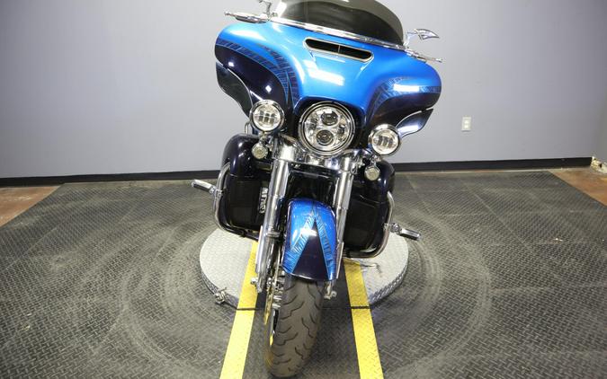 2014 Harley-Davidson CVO Electra Glide Ultra Limited Jupiter Blue and Wicket Sapphire with Dragon