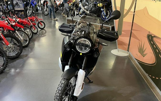 2023 Husqvarna Norden 901