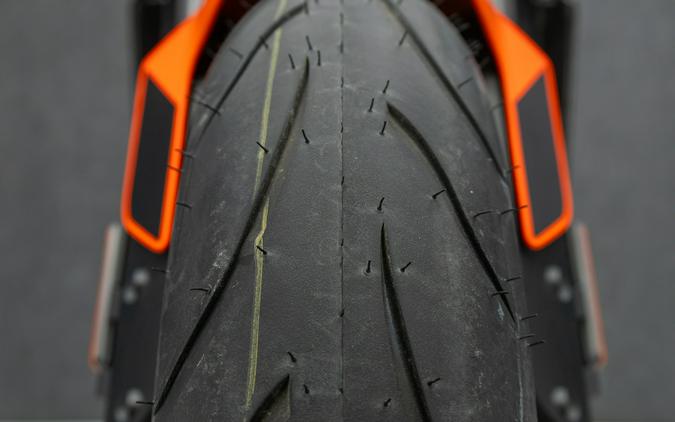 2022 KTM 890 DUKE GP W/ABS