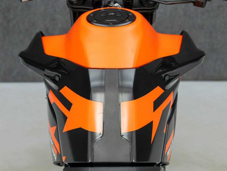 2022 KTM 890 DUKE GP W/ABS