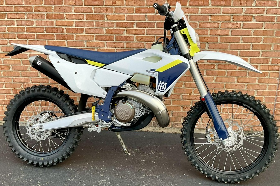 2025 Husqvarna TE 300