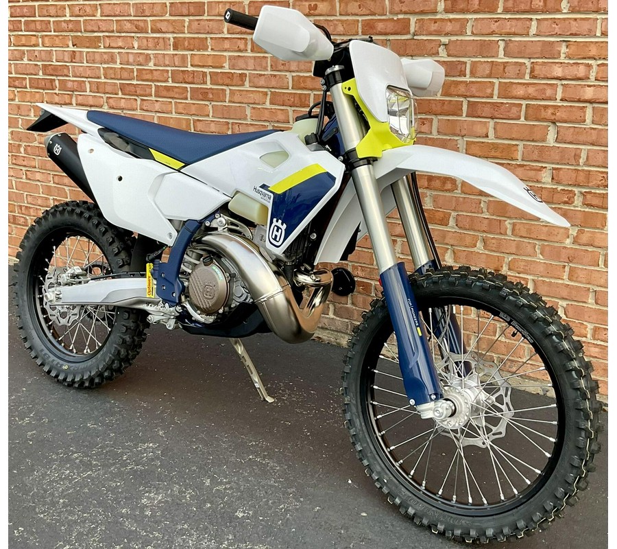 2025 Husqvarna TE 300