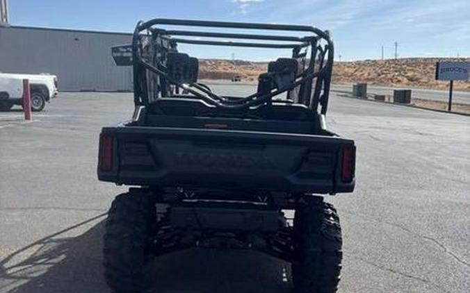 2025 Honda® Pioneer 1000-6 Deluxe Crew