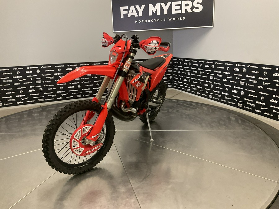 2023 BETA 200 RR - 15972U
