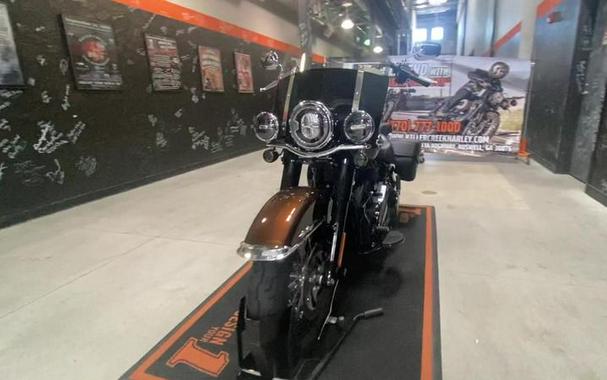 2019 Harley-Davidson® FLHC - Softail® Heritage Classic