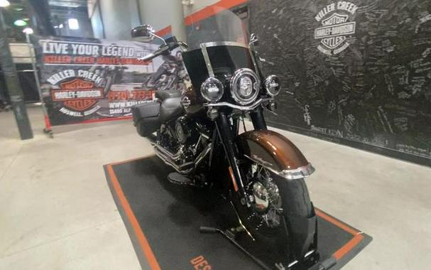 2019 Harley-Davidson® FLHC - Softail® Heritage Classic