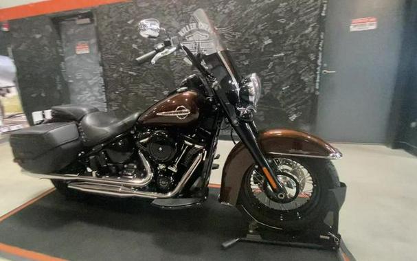 2019 Harley-Davidson® FLHC - Softail® Heritage Classic