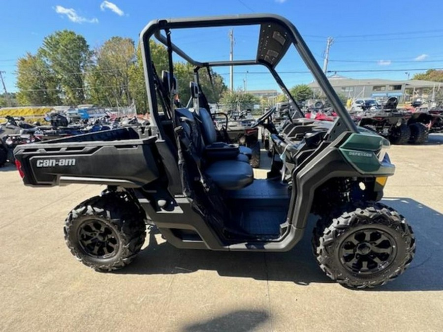 2025 Can-Am Defender DPS HD9 Compass Green