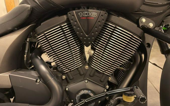 2016 Victory Motorcycles Cross Country Suede Titanium Metallic