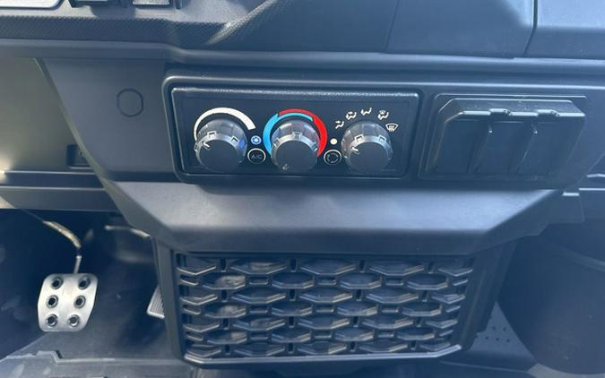 2026 Can-Am Defender MAX LONE STAR CAB HD11