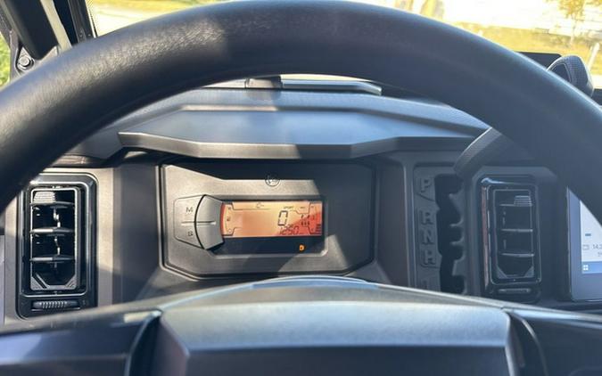 2026 Can-Am Defender MAX LONE STAR CAB HD11