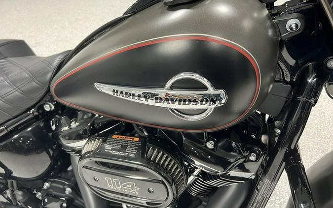 2018 Harley-Davidson FLHCS - Softail Heritage Classic 114