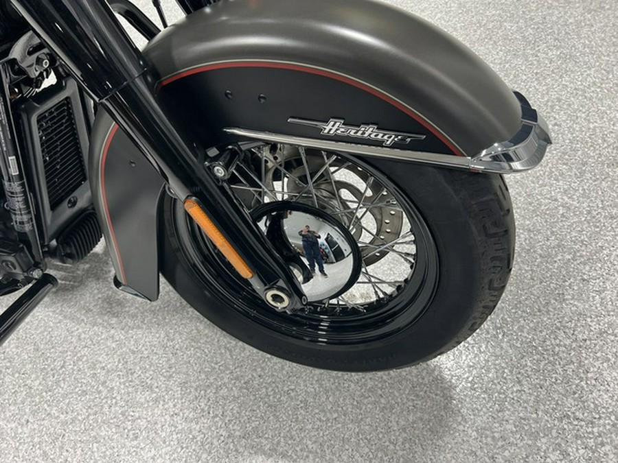 2018 Harley-Davidson FLHCS - Softail Heritage Classic 114