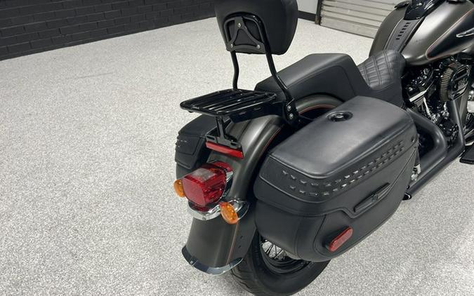 2018 Harley-Davidson FLHCS - Softail Heritage Classic 114