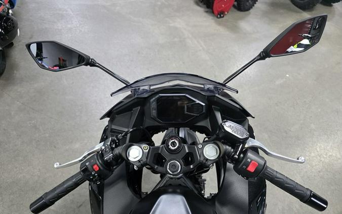 2026 Kawasaki Ninja 500 Metallic Flat Spark Black