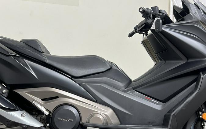 2022 KYMCO Ak550i