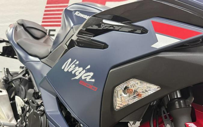 2026 Kawasaki Ninja 500 ABS Metallic Matte Twilight Blue