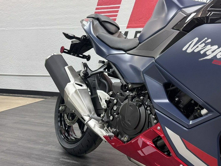 2026 Kawasaki Ninja 500 ABS Metallic Matte Twilight Blue
