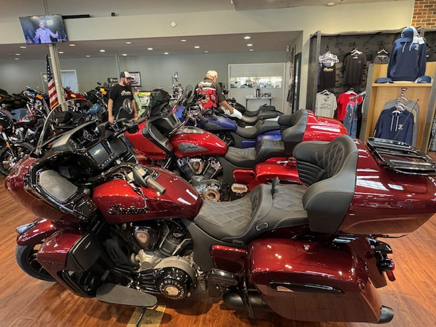 2026 Indian Motorcycle® Pursuit Dark Horse®