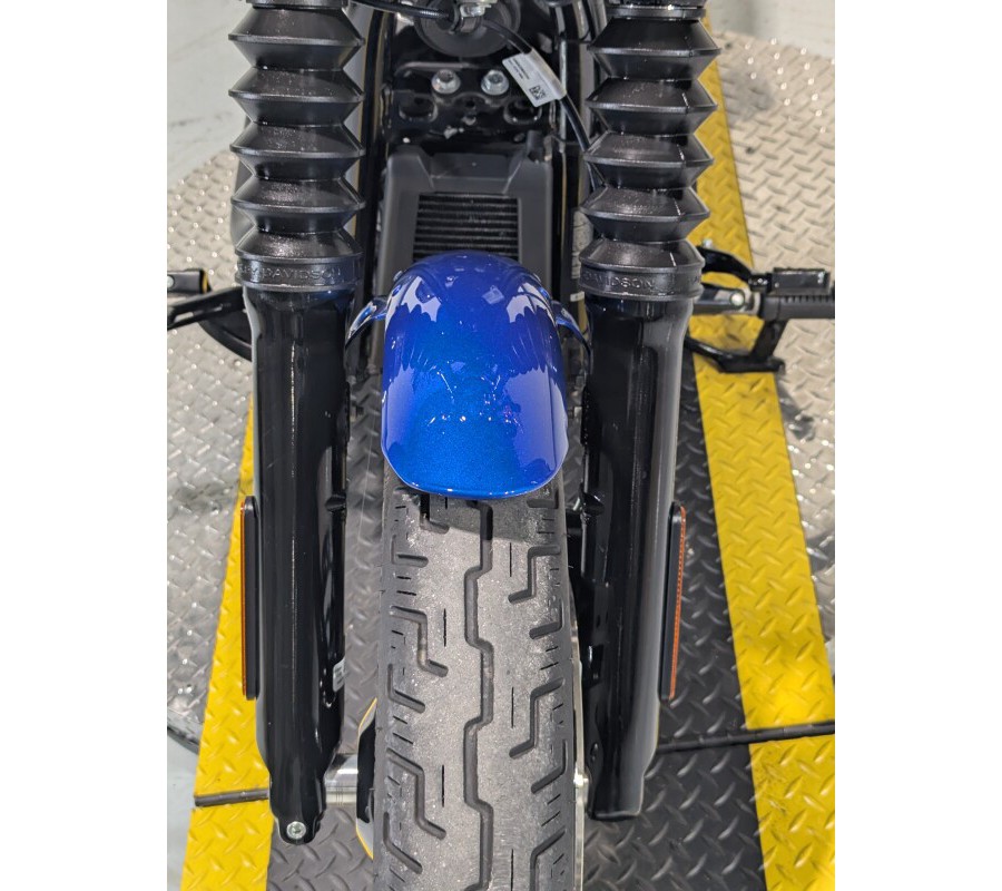 2024 Harley-Davidson® Street Bob® 114 Blue Burst