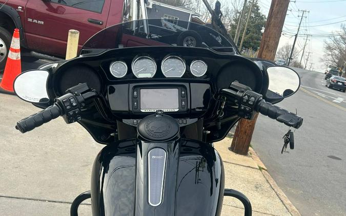 2018 Harley-Davidson Street Glide Special FLHXS