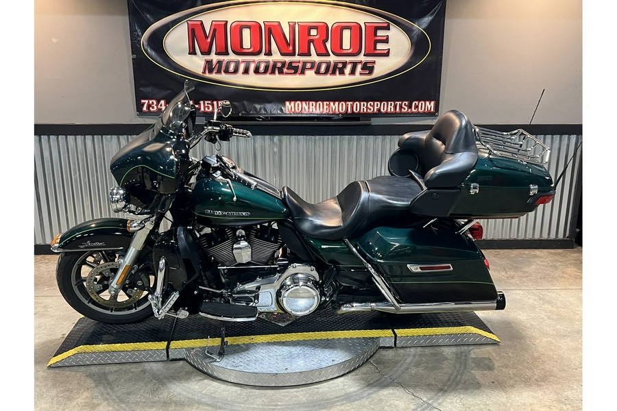 2016 Harley-Davidson® FLHTKL