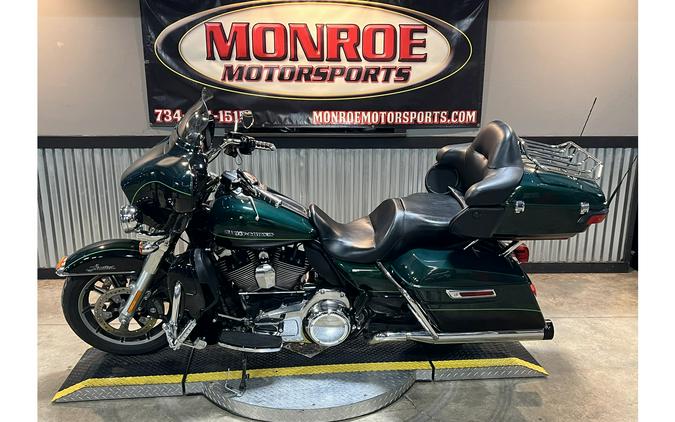 2016 Harley-Davidson® FLHTKL