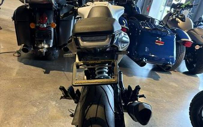 2018 Husqvarna® White Arrow 401