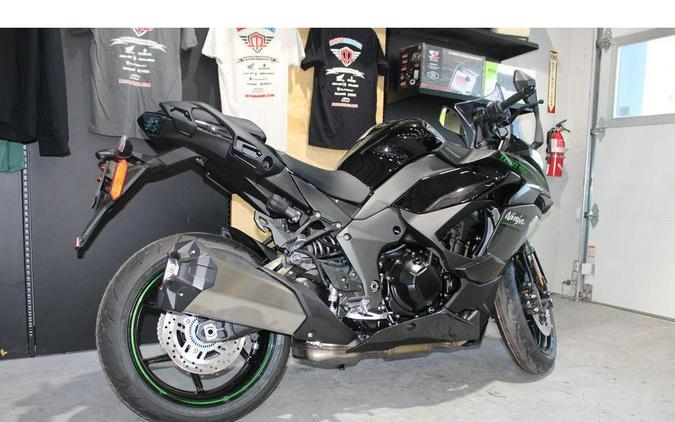 2025 Kawasaki Ninja® 1100SX ABS