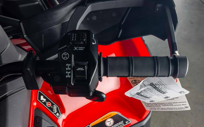 2027 Can-Am OUTLANDER PRO XT HD7 - VJ000172
