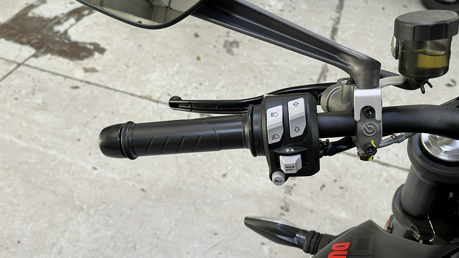 2026 Ducati MONSTER DARK STEALTH