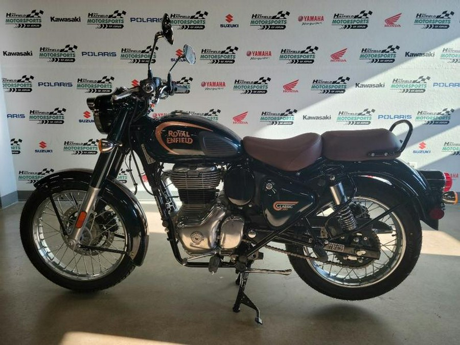 2023 Royal Enfield Classic 350 Halcyon Green