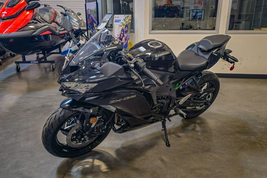 2024 Kawasaki Ninja® ZX™-4RR ABS