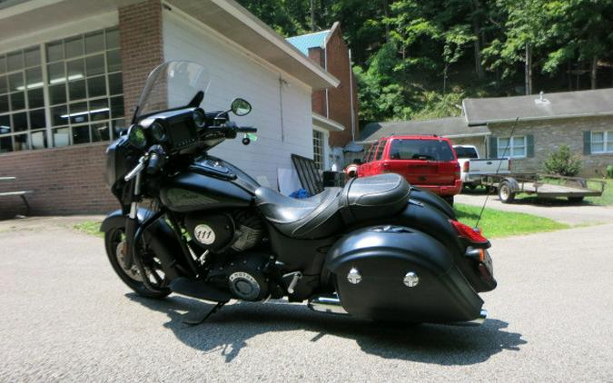 2018 Indian Motorcycle Indian® Chieftain Dark Horse®