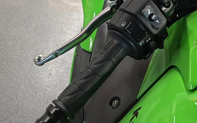2025 Kawasaki Ninja® 650 KRT Edition ABS